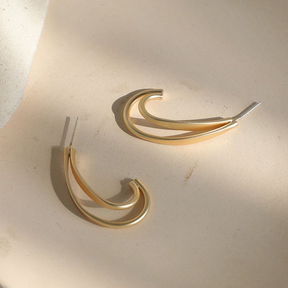 Modern Curve Hoop Earrings - Picture 8 of 13